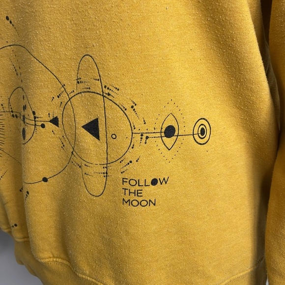 Blind Rooster unisex crewneck sweatshirt Size Medium Mustard yellow Astrology - Picture 2 of 6